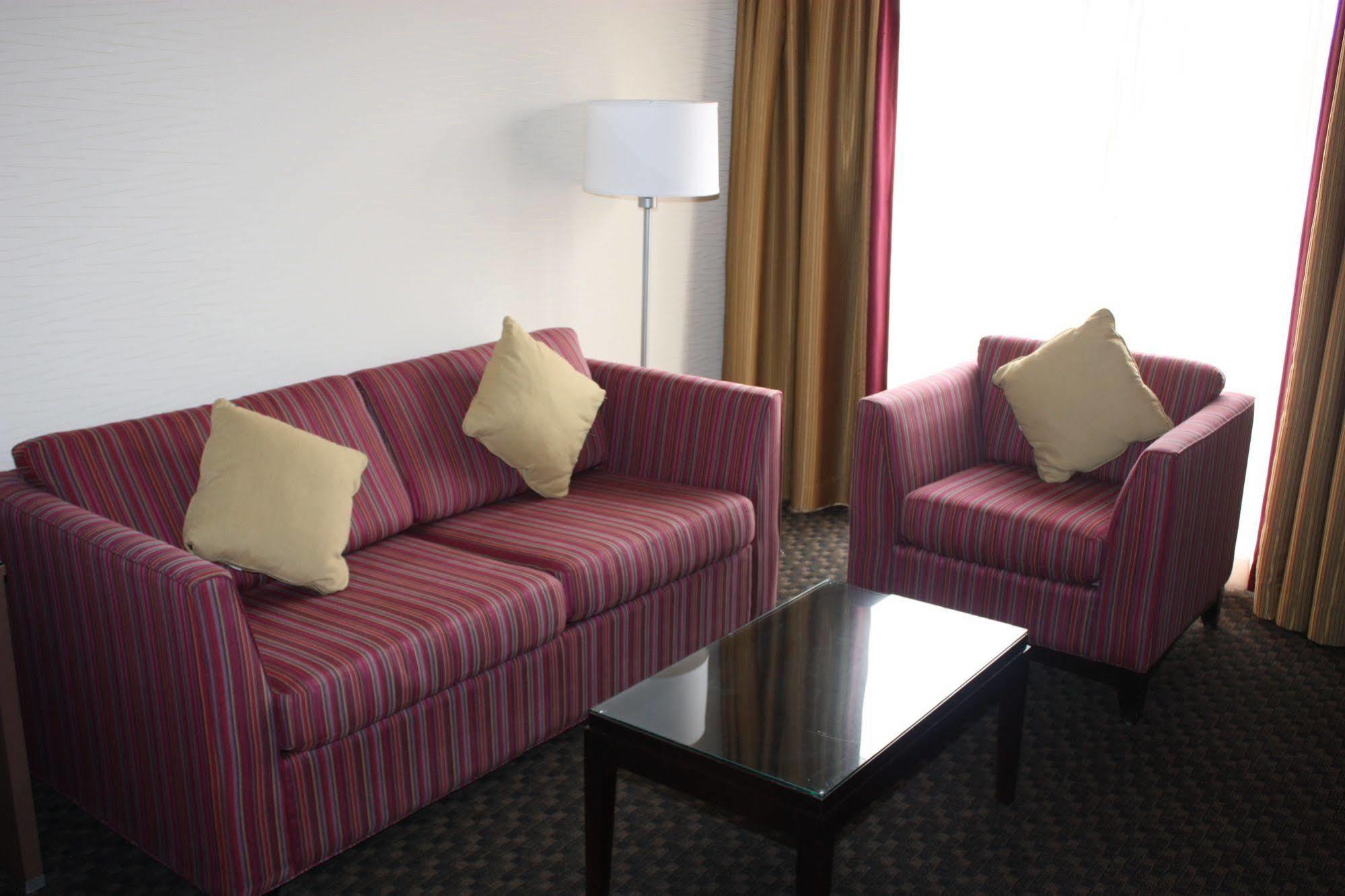 Radisson Hotel Sudbury Exterior foto